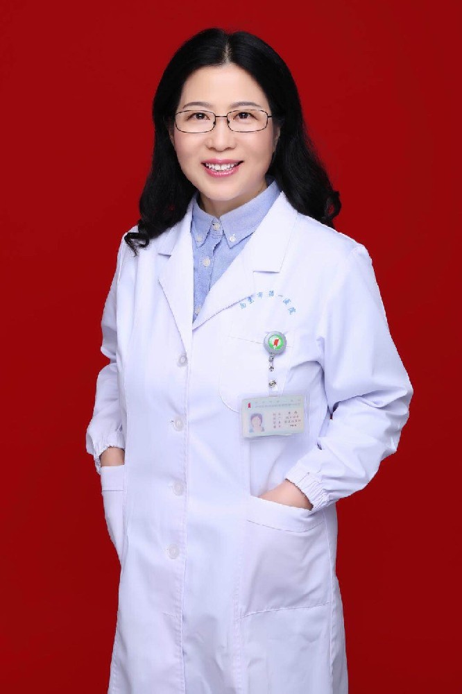 李倩